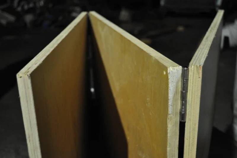 DIY Collapsible Dog Ramp for a Houseboat
