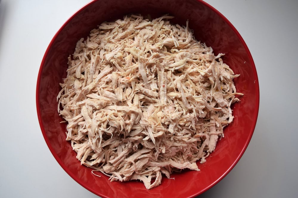 shredded-chicken-meat-in-the-bowl