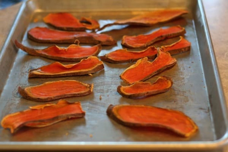 Dried sweet potato dog treat