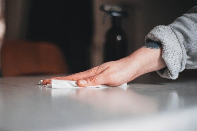 cleaning wipes