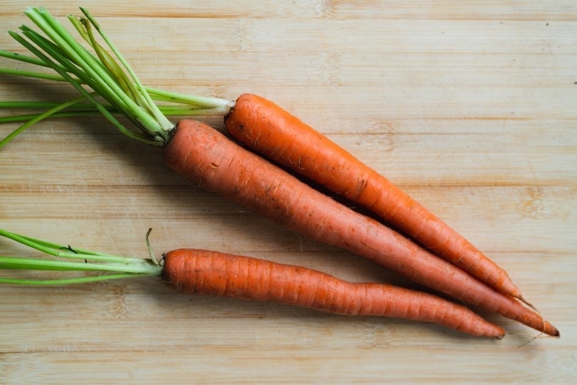 carrots on a cutting board