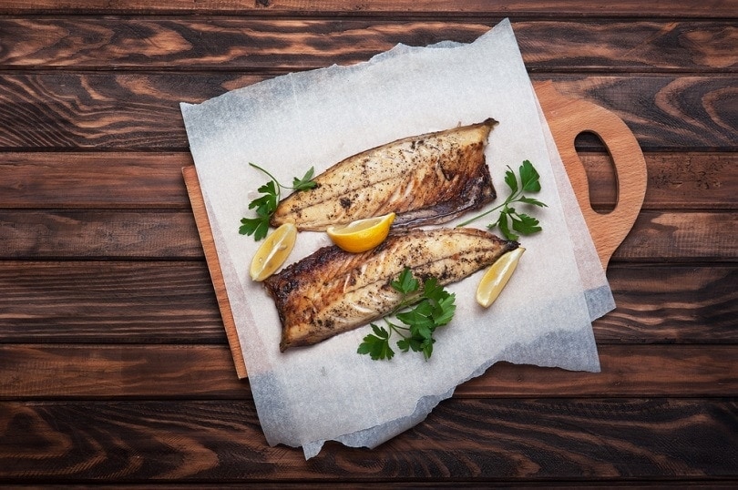Grilled fish with herbs and lemon