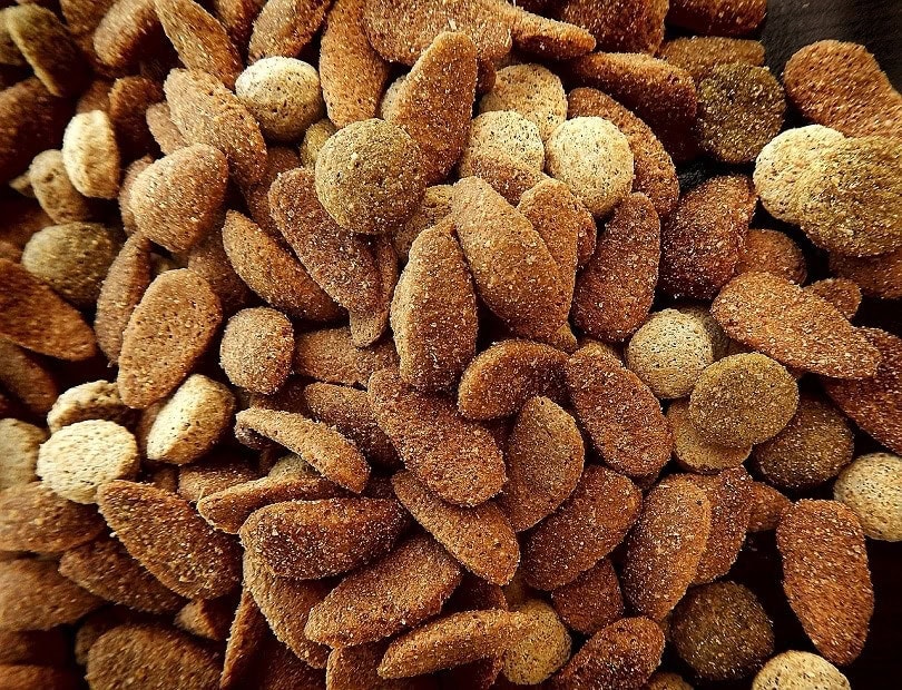 Dog food kibbles