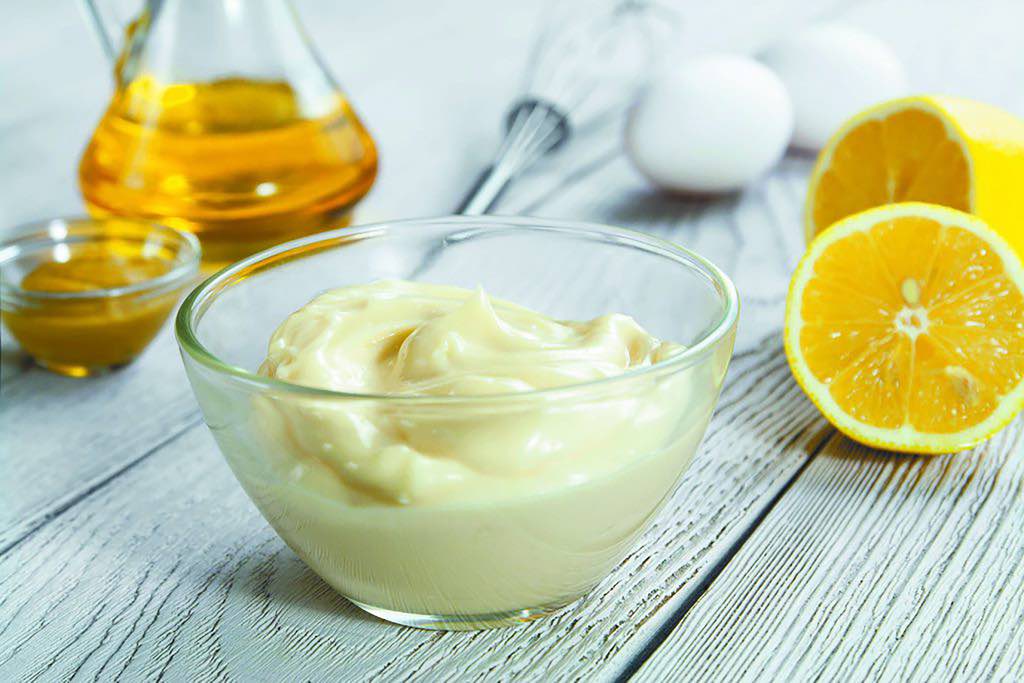 mayonnaise with lemons