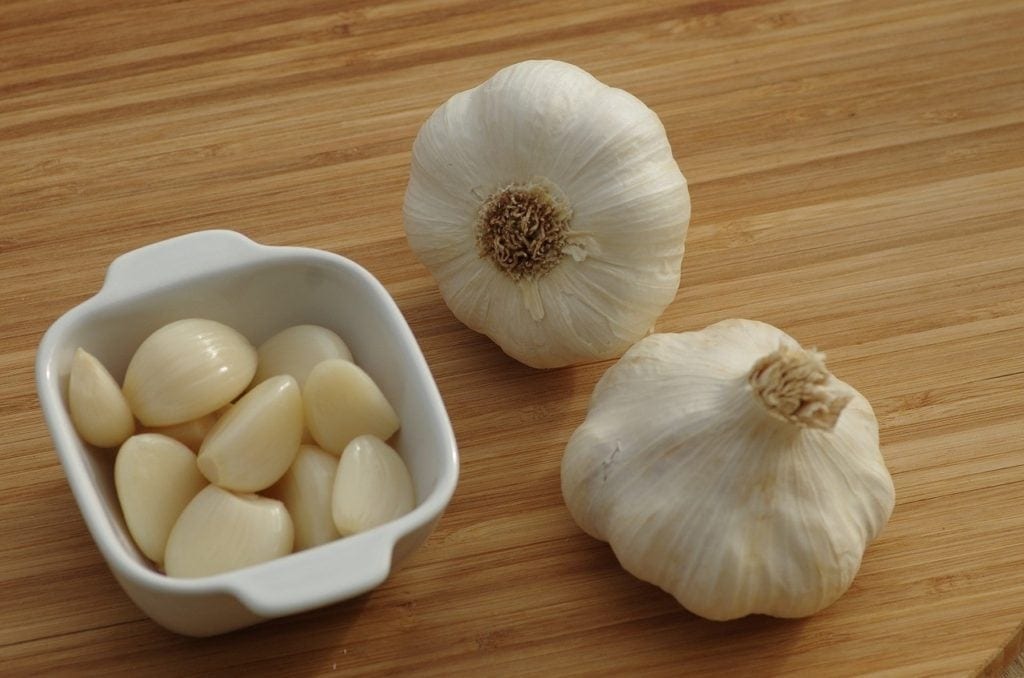 peeled garlic