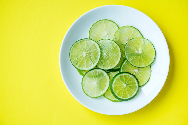 sliced lime in a plate