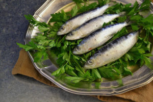 Can Cats Eat Sardines? Vet-Verified Nutrition Facts & FAQ Hepper Pet