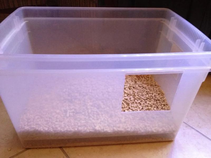 Pine Pellets Cat Litter Box