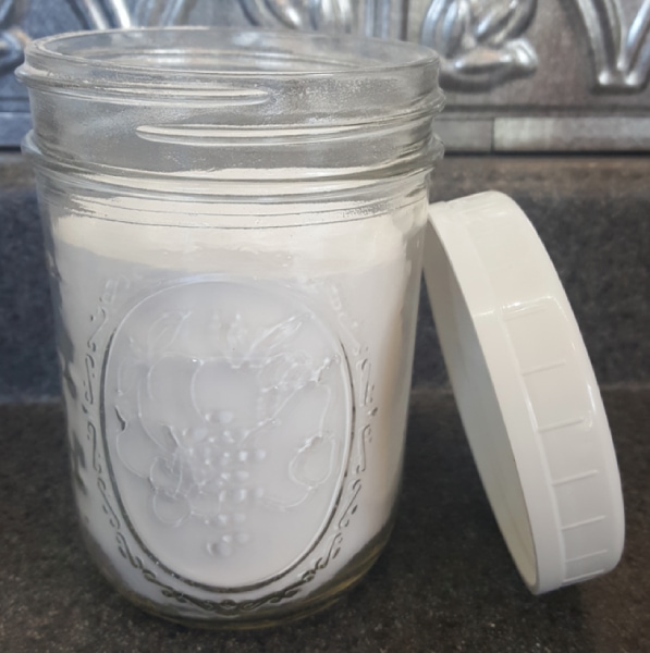 DIY Kitty Litter (and Carpet!) Deodorizer