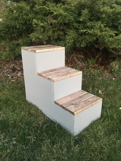 DIY Pet Stairs