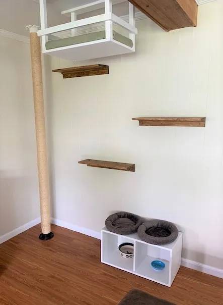 DIY Staircase for a Kitty Jungle Gym