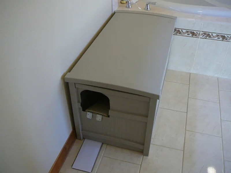 DIY cat litter box