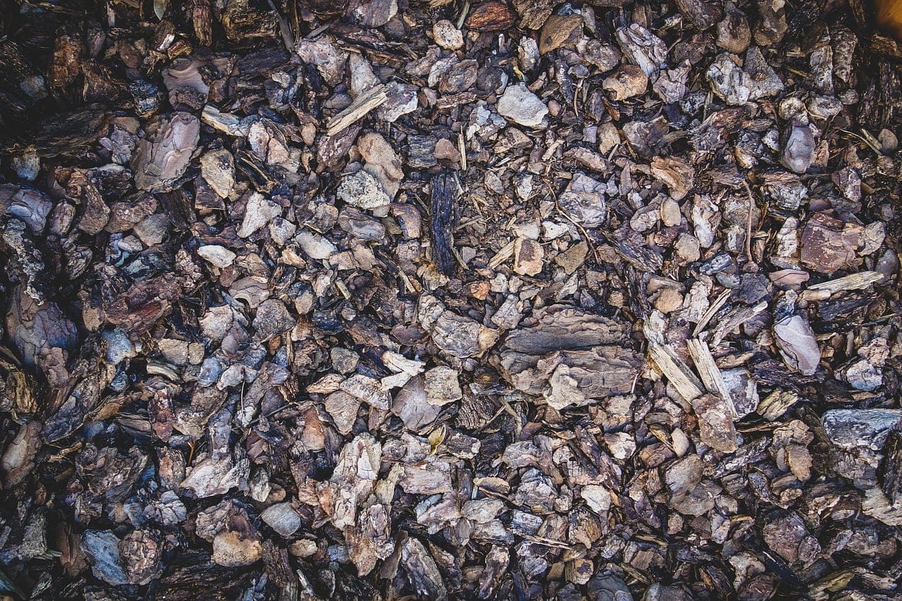 wet dark mulch