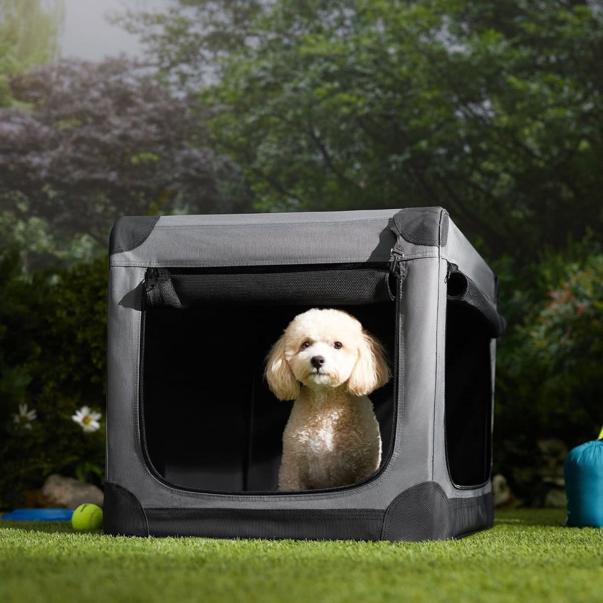 Frisco Indoor & Outdoor Collapsible Soft-Sided Pet Crate