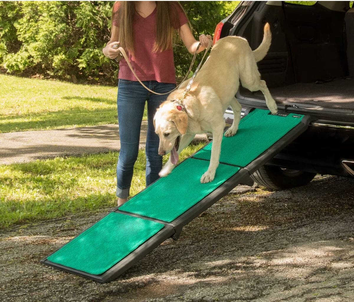 Pet Gear Tri-Fold Dog Car Ramp with Supertrax