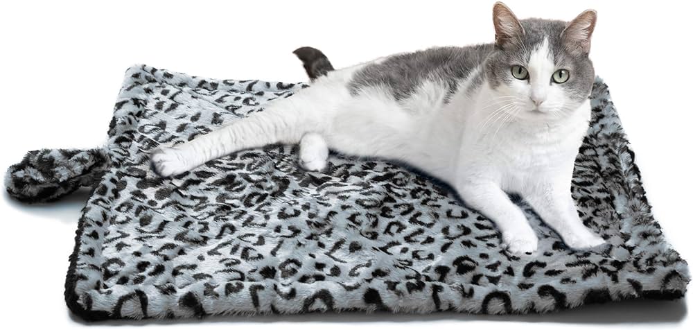 Paws & Pals Leopard Thermal Self Warming Dog & Cat Mat