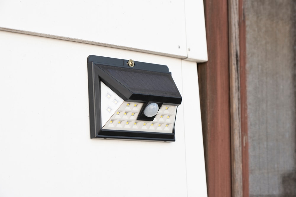 Automatic Outdoor Motion Activated Light