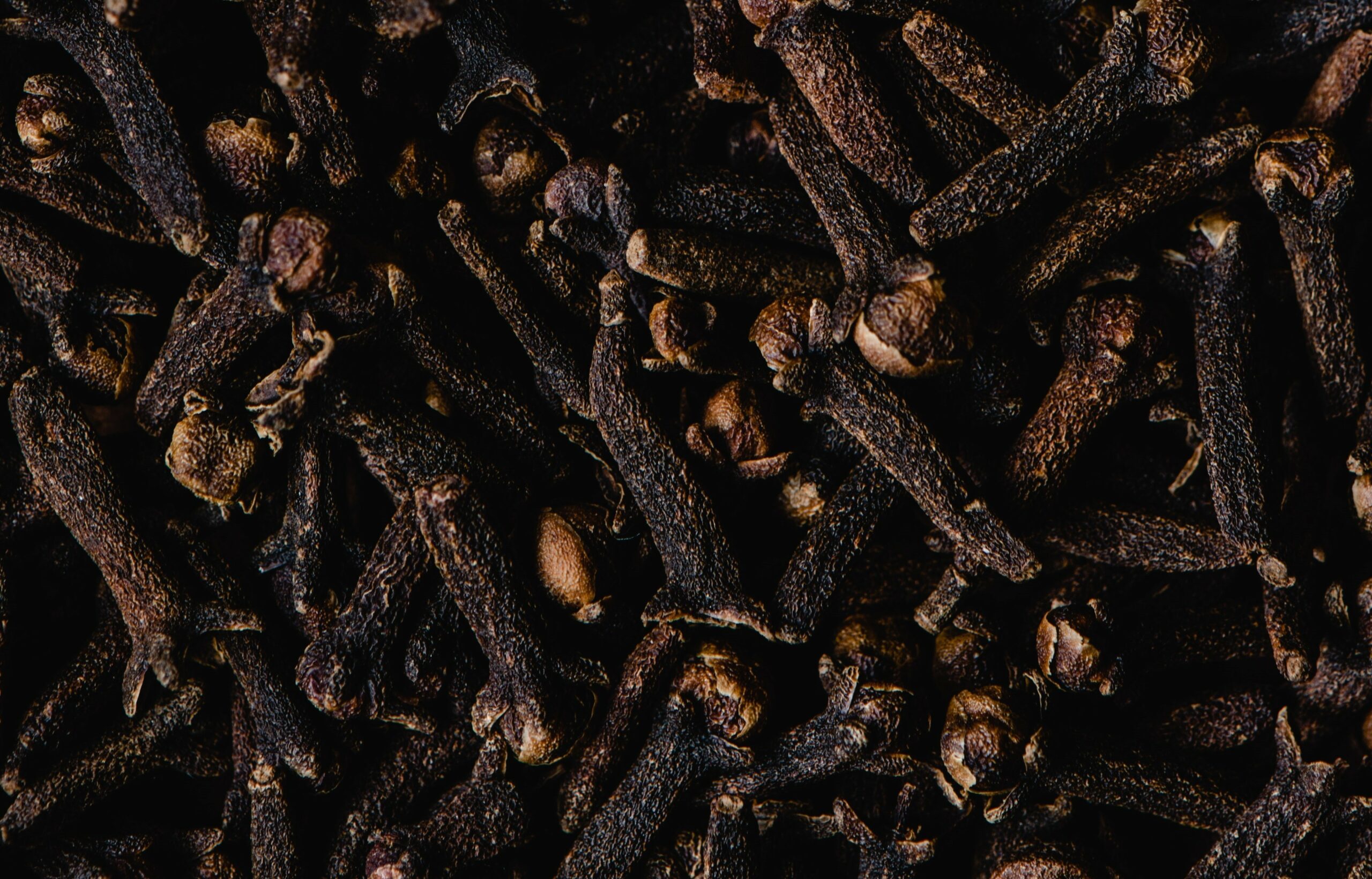 Cloves in zoom