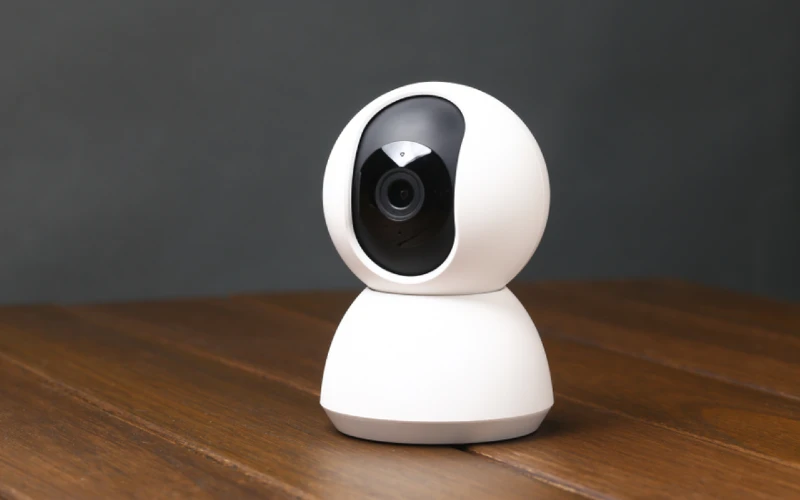 smart camera monitor on table