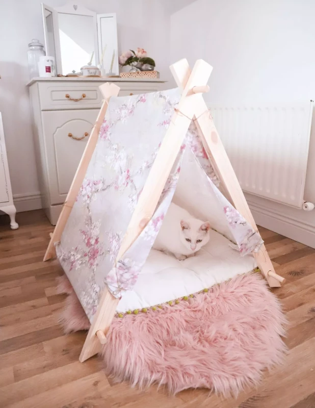 DIY Fancy and Cozy Cat Tent