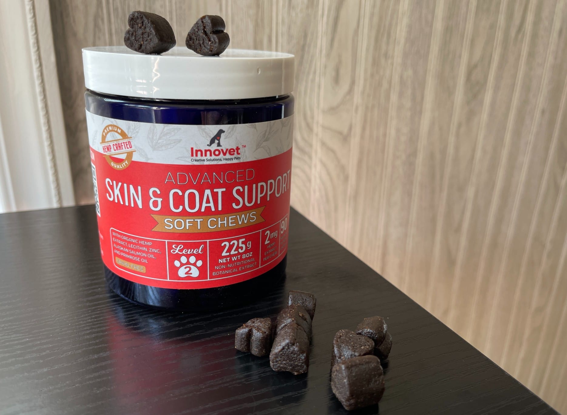 innovet advanced skin & coat support soft chews on container