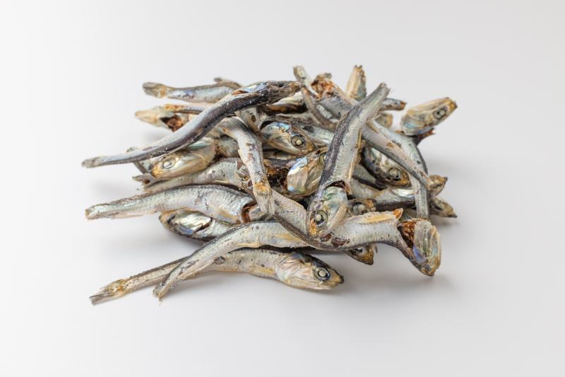 Dry anchovies