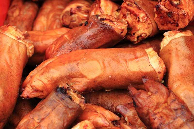 smoked pig leg feet