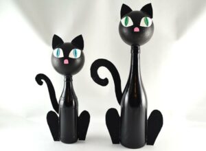 10 DIY Cat Halloween Decorations You Can Make Today (With Pictures