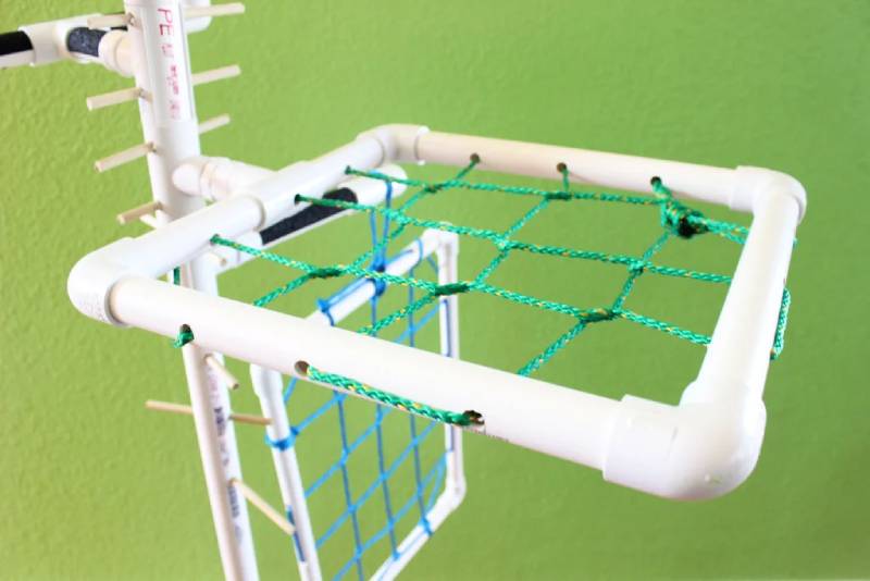 https://www.instructables.com/DIY-BIRD-STAND/