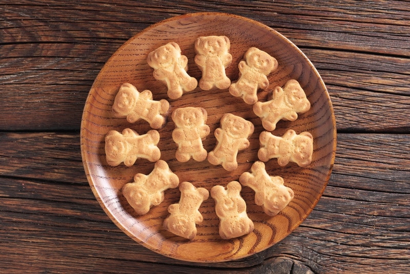 teddy bear biscuits on wooden plate