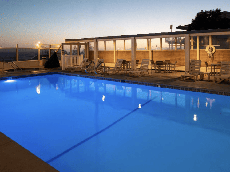 Edgewater Inn and Suites