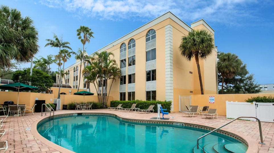 La Quinta Inn & Suites by Wyndham Fort Lauderdale Tamarac