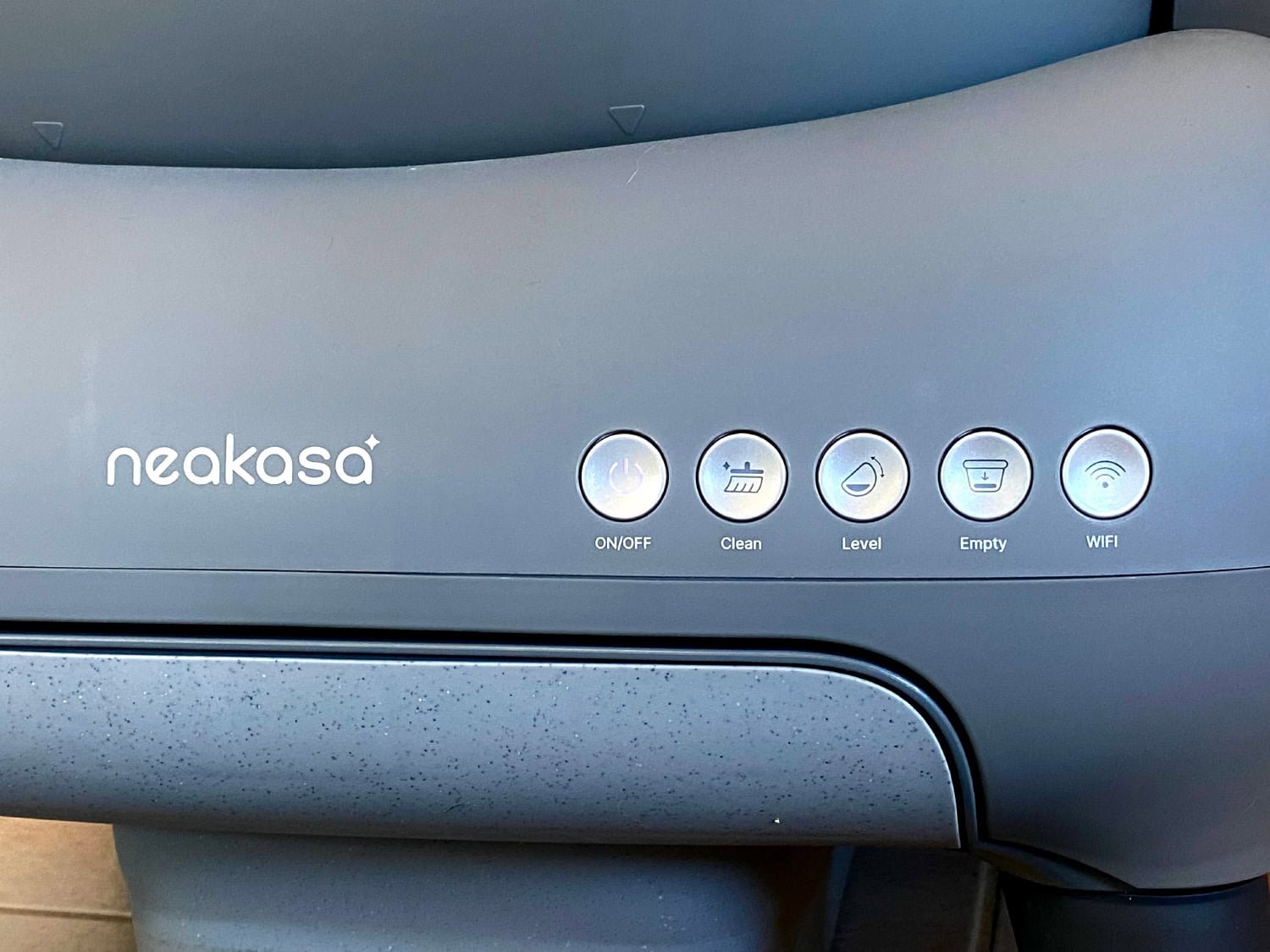 Neakasa M1 Cat Litter Box - product buttons