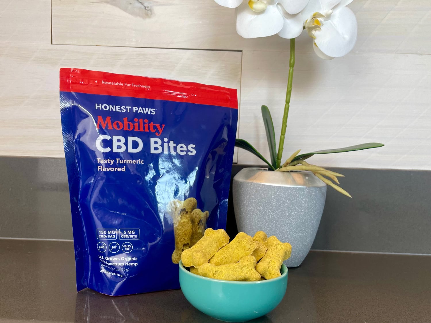 Honest Paws Products Review - Mobility CBD Bites for Dogs